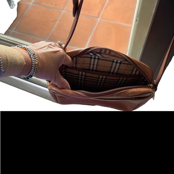 Burberrys Haymarket Scalloped leather crossbody bag Nova check lining Vintage - Picture 6 of 8